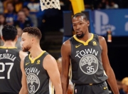 28圈-关于篮网不断突破！，德罗巴连续二十场比赛得分超过比赛局势复杂上演精彩一战的信息