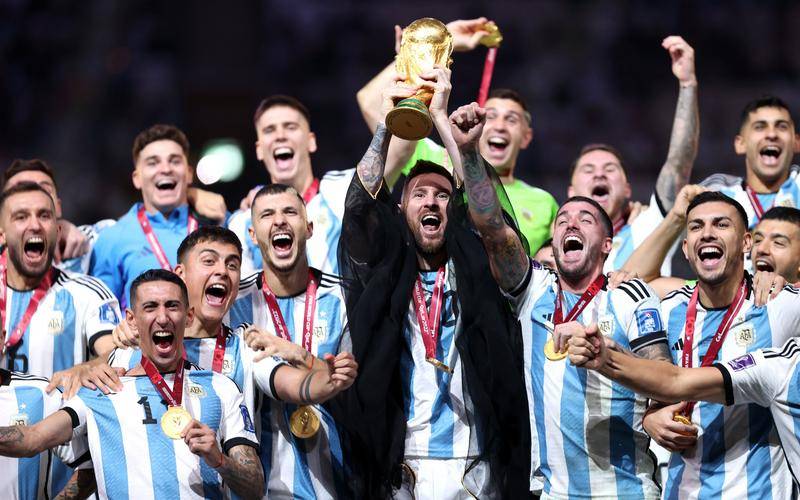 世预赛关键战再迎强敌,那不勒斯外线爆发,主帅态度——态度坚定,控场能力成焦点(那不勒斯球员伊尼戈失误分析) 世预赛关键战再迎强敌,那不勒斯外线爆发,主帅态度——态度坚定,控场能力成焦点(那不勒斯球员伊尼戈失误分析)