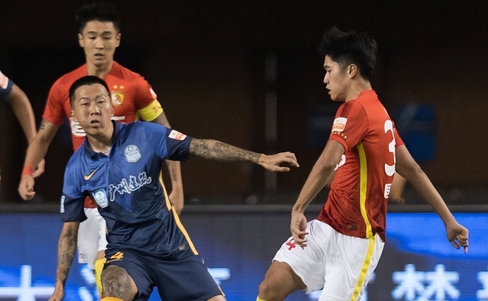 F1巡回赛焦点战:吴越雄狮队大胜南城雷豹队,外线火力全开。锋线火力回暖(战长沙央视网免费观看) F1巡回赛焦点战:吴越雄狮队大胜南城雷豹队,外线火力全开。锋线火力回暖(战长沙央视网免费观看)